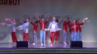 Танец-китайских девушек с веерами