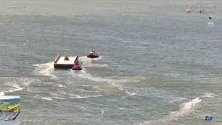 Barge 2...... a close call! - LIVE English Bay Vancouver