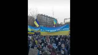 protest action in France in support of Ukraine