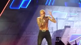 LIVE CHRIS BROWN @ BERCY 06/12/12