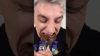 Влад никак мясо прожевать не может 🥩😂