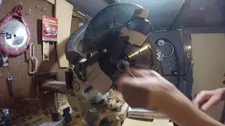 Kobalt SM2507LW COMPOUND MITER SAW Blade Removal