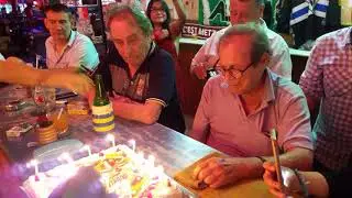 ANNIVERSAIRE DE ROLAND ET CHARLY- 4 JUILLET 2019 CHARLY BEACH BAR WALKING STREET PATTAYA THAiLAND