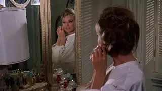 Breakfast at Tiffany's - Holly gets ready for Sing Sing