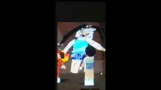 РИСУЕМ ДРУГ ДРУГА С @09NAzik09 !!! #roblox #Roblox #play #draw #drawing #spraypaint #short #shorts