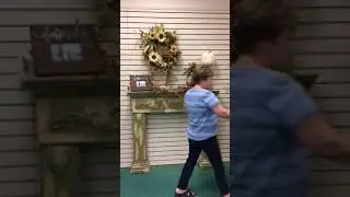 Easy Fall Mantle Decorations/ Fall Decor How To/ DIY with Dee’s in Louisville
