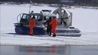 Ледоход на Волге.  Работа ярославских спасателей.