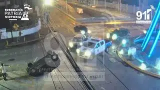 Colisión y volcamiento en bulevar Resistencia Popular Tegucigalpa.