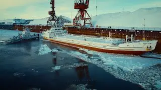 В ледяном плену Танкер 