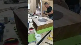 Столик из ясеня с вставкой из кожи ручного тиснения