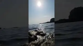 Шум морских волн очень успокаивает