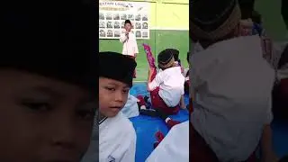 Penampilan para peserta lomba kreativitas anak sholeh