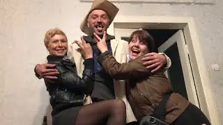 😎КУНИ МОНТАНА ОТДЫХАЕТ С ДЕВОЧКАМИ