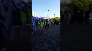 Израильские дети поют ветеранам.