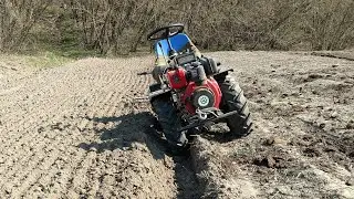 ZMT 4x4 mini tractor Пахота с бороной