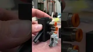 3D Printed Lego Technic Pneumatic Switch 
