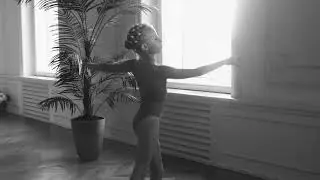 9 aastat.9 years old. Aurora.