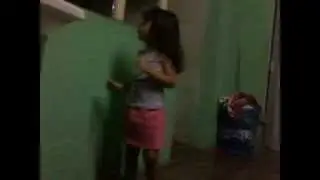 pamela-com 3 anos dançando quadradinho de 8