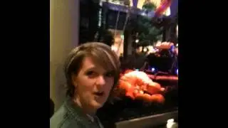 Cindy and Em in Vegas 1