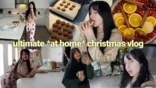 christmas baking, simmer pot, wrapping gifts, gingerbread house | an introvert's ideal festive vlog