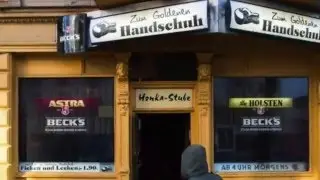 Rundumblick Herrentoilette im Goldenen Handschuh, Hamburg, St. Pauli, Honkastube