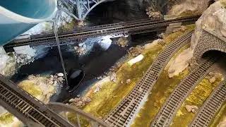 Modeling Water - The N Scale Wunderland Lake Pour