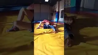Выход на ущемление ахиллова сухожилия от удержания поперек.