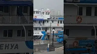 Северный Речной вокзал теплоход Александр Бенуа дождливо у нас сегодня