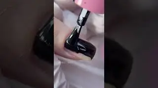 Black gel polish | black manicure 
