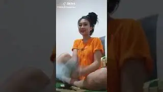 Tik tok hot seksi mulus pamer paha goyang mantap bikin engas tiktok pantat