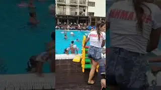 Большой бассейн отеля Эмеральд.