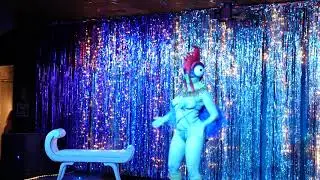 Annie-Mae Allure - Hey, Hei Hei (Columbia)