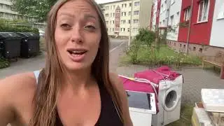 How do REFUGEES live in Germany? Ukrainians climb through DUMP! Real life