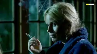 Helena af Sandeberg smoking cigarette 🚬