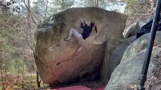 Fontainebleau - Cuisinière Crête Sud - Coralie dans La Mouche (7B+)