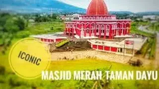 Red Mosque (Masjid Merah) In Taman Dayu Pandaan Pasuruan, Many Visitors (Part. 2)