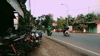 Background jalan raya rame kendaraan dan bengkel HD no copy right