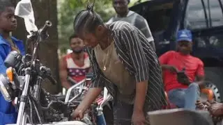 🔵 KINTALK Ep. 4 🎬  : Ruth Ngasilia âgé de 16ans Mécanicienne dans la ville de kinshasa .