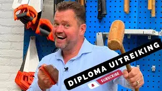 Hoe gaaf is dit! Naar je eindexamen met hele snelle auto's..