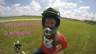 GIRLS FIRST TIME RIDING A DIRTBIKE!