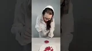 Видела вирусный рилс с молдом зёрнышек граната. Подумала, вдруг, захотите себе такой молд. 