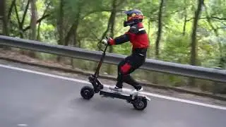 Dual motor electric scooter V5 5600w with Aliexpress