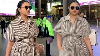 Parineeti Chopra Flashes a Smile for the Paps as She Returns to Mumbai from London