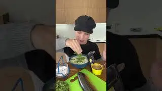 Как едят окрошку в семье.