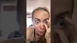 Я одна ВООБЩЕ не пью никакие таблетки уже 9 й год?))