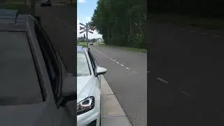 LOUD V8 BMW M3 Flyby!