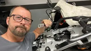 Where do I fit the hex ezcan? Can't find the rcd plug, on a 2022 BMW R1250GS 🤔