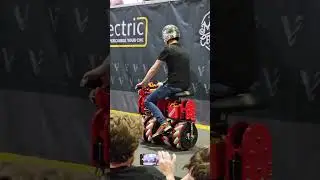 Screw-Bike Demo at Makers Central UK #weird #bike
