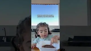 Testei o quanto minha sobrinha resiste a um chocolate 😂