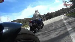 Jugando en la carretera